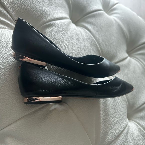 Ted Baker Mancie Black Pointy Toe Ballet Flat - Picture 4 of 9